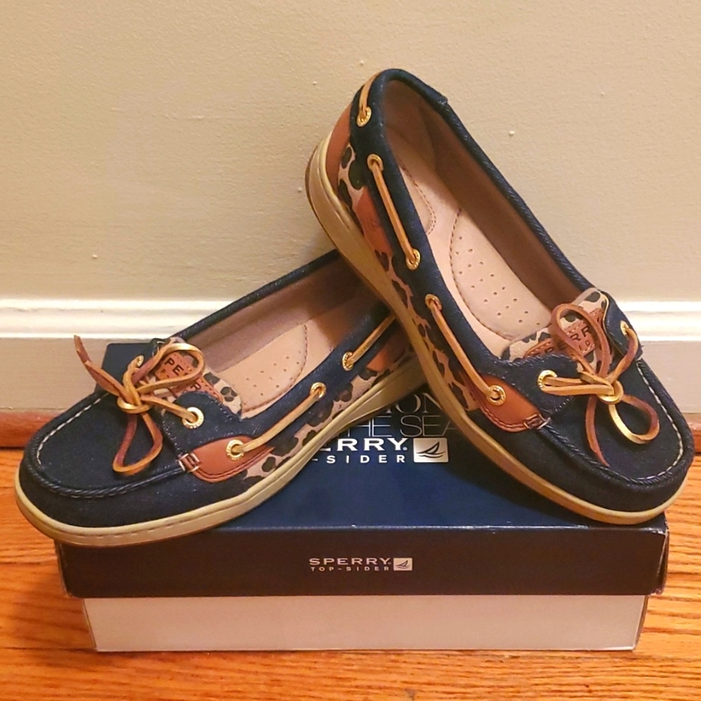 Sperry Angelfish Blue Denim Leopard Print Size 6.5